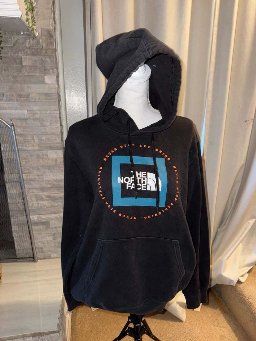 The North Face Mens Large Black Sweatshirt Pullover Hoodie Geo NSE Athletic